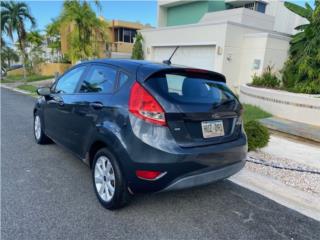 Ford Puerto Rico Ford Fiesta SE Hatch Back 2011