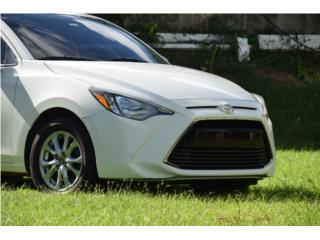 Toyota Puerto Rico YARIS 2017 DE MARQUESINA POCO MILLA !!!