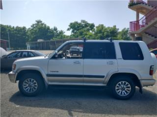 Isuzu Puerto Rico 2001 Isuzu Trooper with low mileage!