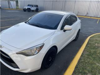 Toyota Puerto Rico Yaris 2017  4pta $10,000