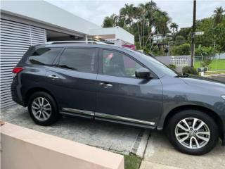 Nissan Puerto Rico UNICA CON POCO MILLAGE Y 3 FILAS EN PIEL