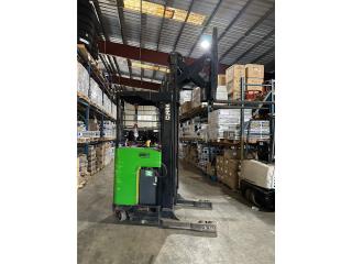 Equipo Construccion Puerto Rico Forklift reach Clark