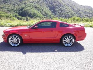 Ford Puerto Rico Mustang GT 2005