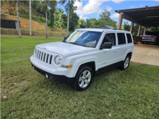 Jeep Puerto Rico 2015 Jeep patirot like new