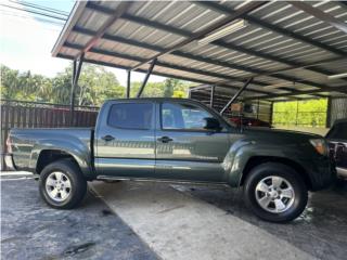 Toyota Puerto Rico Tacoma 2010 4x2 poco millaje 