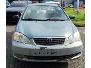 Toyota Puerto Rico Toyota Corolla en el pueblo de Adjuntas. 