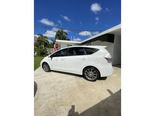 Toyota Puerto Rico ! Hermosa y Econmica Prius V 2012 ! 