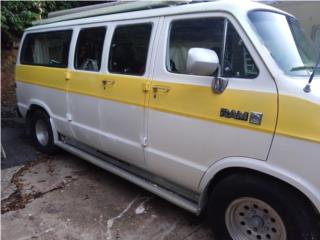 Dodge Puerto Rico Van ram 8 cilindros ao 1989 $2300