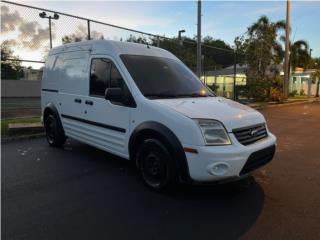 Ford Puerto Rico Transit connect 2010 $9,000 buenas condicione