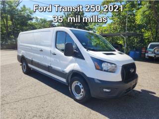 Ford Puerto Rico FORD TRANSIT 250 2021  35 mil millas