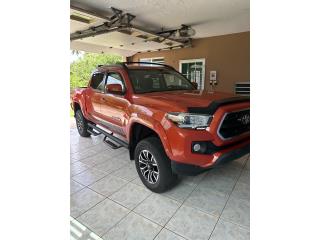 Toyota Puerto Rico Toyota Tacoma 2017 poco millage 60,000 4 x 4 