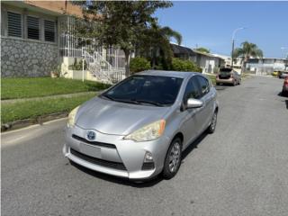 Toyota Prius C 2013 Híbrido 6700$