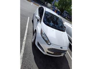 Ford Fiesta 2015 28,700 millas