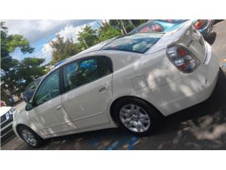 Nissan Puerto Rico Nissan altima  2005 en buenas condiciones 