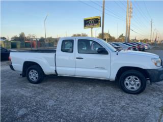 Toyota Puerto Rico Toyota Tacoma 2014 cab 1/2 8,900