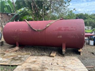 Equipo Construccion Puerto Rico Tanque de 2,000 galones 