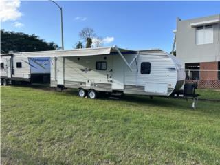 Trailers - Otros Puerto Rico Shasta 28 pies Con Slide Out y Literas