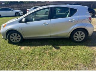 Toyota Puerto Rico Toyota Prius 2014