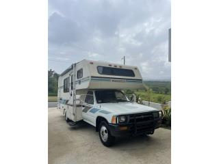 Toyota Puerto Rico RV mobil home 101,000 millas 6 cyl doble goma