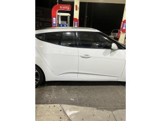 Hyundai Puerto Rico Veloster blanca 