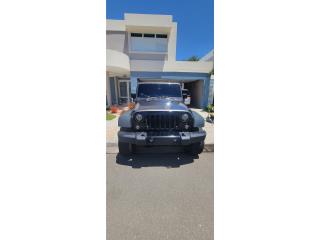 Jeep Puerto Rico Se vende jeep 2014 modelo willy. $22,000 omo