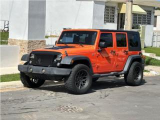 Jeep Puerto Rico Jeep wrangler 2015 44,000 millas 