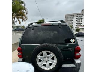 Jeep Puerto Rico Necesita reparacin, piezas en buen estado.