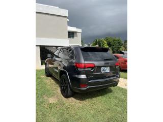 Jeep Puerto Rico Jeep Grand Cherokee SPORT - 82,000 millas 