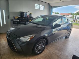 Toyota Puerto Rico Yaris ( sport) 12,800 millas