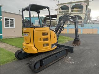 Equipo Construccion Puerto Rico Mini excavadora John Deere 35G.