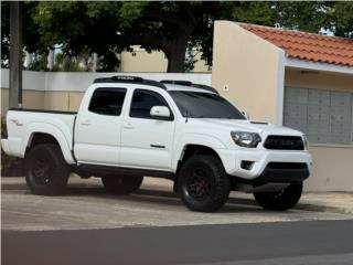 Toyota Puerto Rico Tacoma 2013 impecable original todo trd