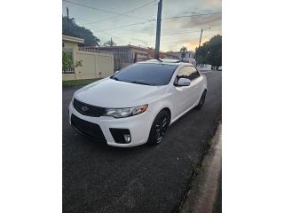 Kia Puerto Rico Kia Forte std 6 cambios sun roof