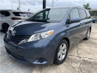 Toyota Puerto Rico Sienna Le