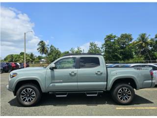 Toyota Puerto Rico Tacoma TRD Sport 4X2 con 2 Mil Millas