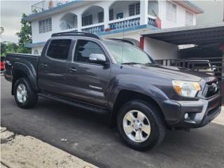 Toyota Puerto Rico ToyotaTacoma 4Door CharcoalGray De marquesina