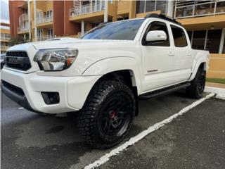 Toyota Puerto Rico Tacoma 2013 impecable todos accesorios org