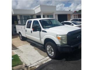 Ford Puerto Rico F250  4x4 6.2litrs gas 2011  95mil milllas 