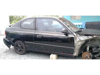 Hyundai Puerto Rico Hyundai accent,2001, standard,chocado lado de