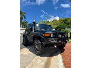 Toyota Puerto Rico FJ Cruiser 4x4 completamente equipada