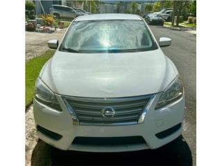 Nissan Puerto Rico Nissan Sentra con asientos en piel y aros. 