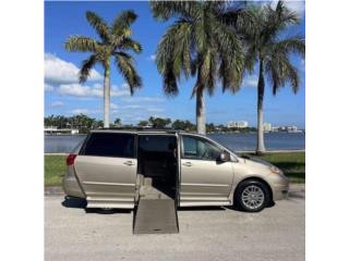 Toyota Puerto Rico Handicap van