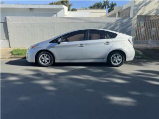 Toyota Puerto Rico Prius 2010-Panel Solar-Apple/Android Car