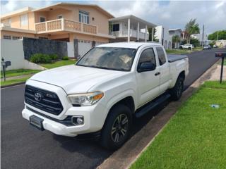 Toyota Puerto Rico Ganga 2017 Toyota Tacoma 4x2 cabina y media 