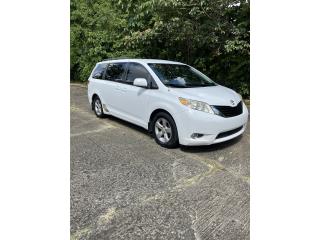 Toyota Puerto Rico Sienna 2011