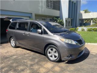 Toyota Puerto Rico Toyota Sienna 2011 75,2mi. 8pass 