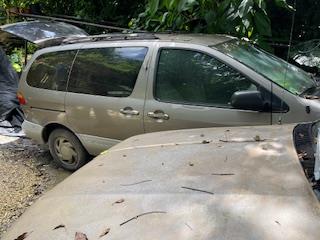 Toyota Puerto Rico 700 Toyota Sienna LE 1999