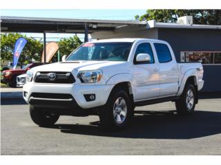 Toyota Puerto Rico 2015 Toyota Tacoma  con solo 31,000