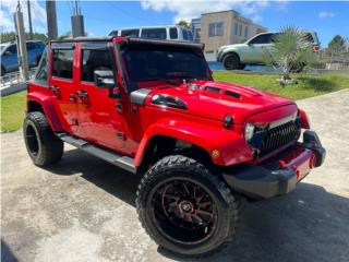 Jeep Puerto Rico Jeep rubicon 2015 83000 millas