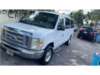 Ford Puerto Rico E350 2011 5.4 litros  45mil millas