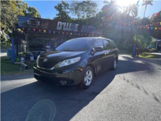 Toyota Puerto Rico Toyota sienna 2012 como nueva 